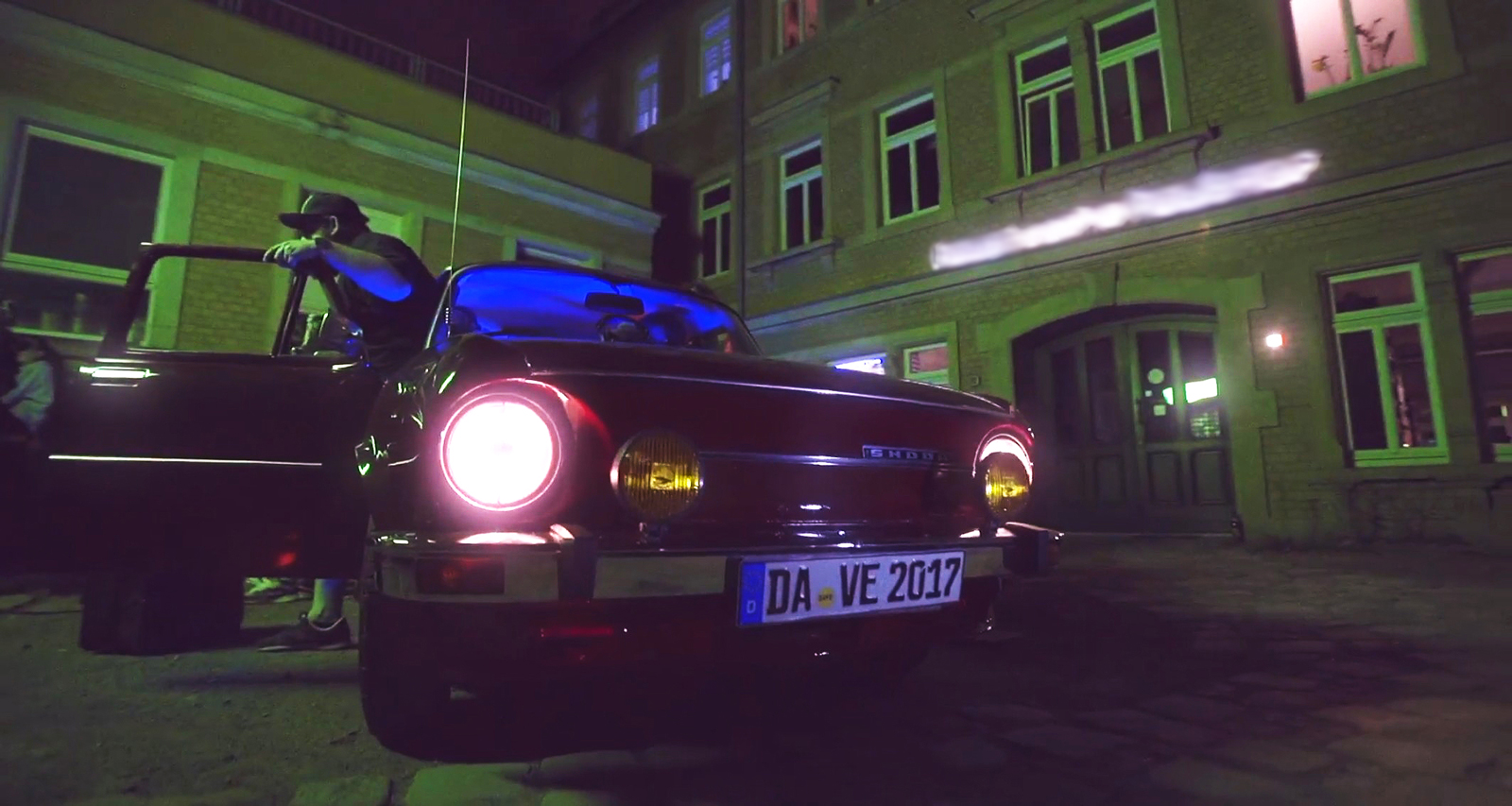 Bild über die Neuigkeit DAVE 2017: Festivaltrailer 