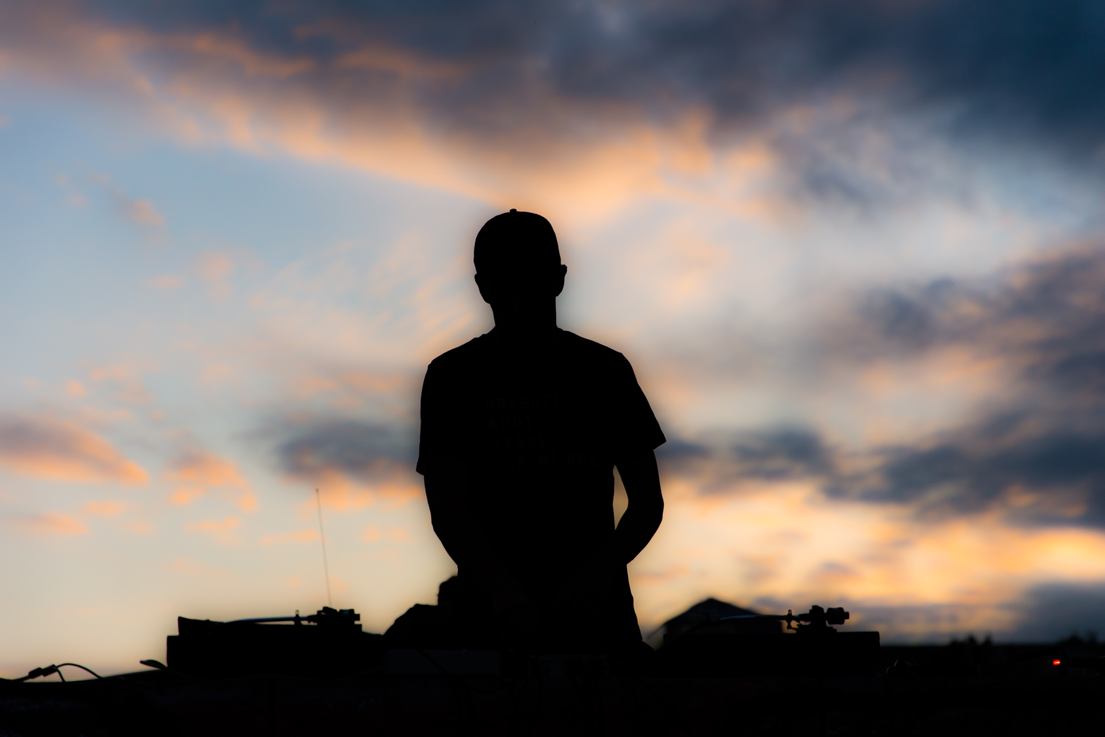 Bild über die Neuigkeit DAVE 2018 – Teaser #1 