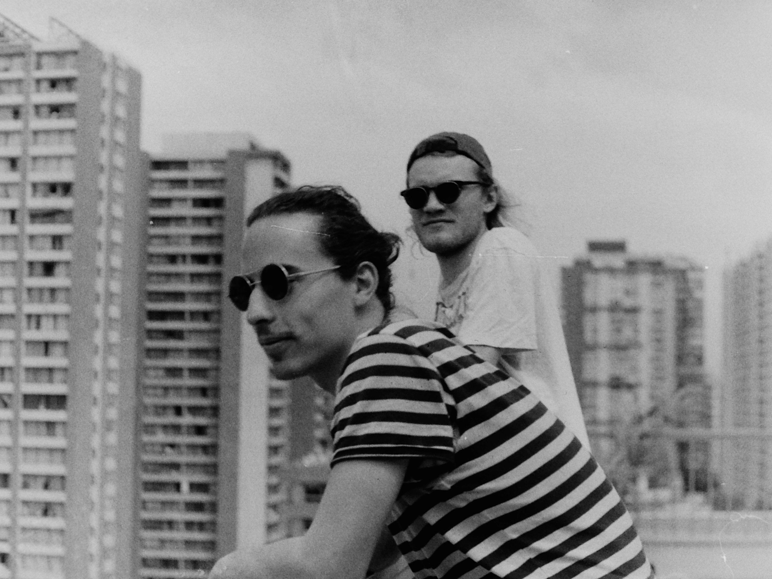 Artistfoto von Leise & Raulito Wolf