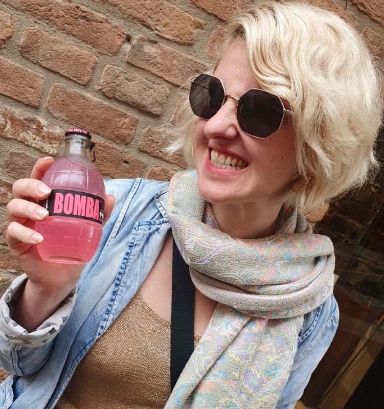 Artistfoto von Juliane Renner